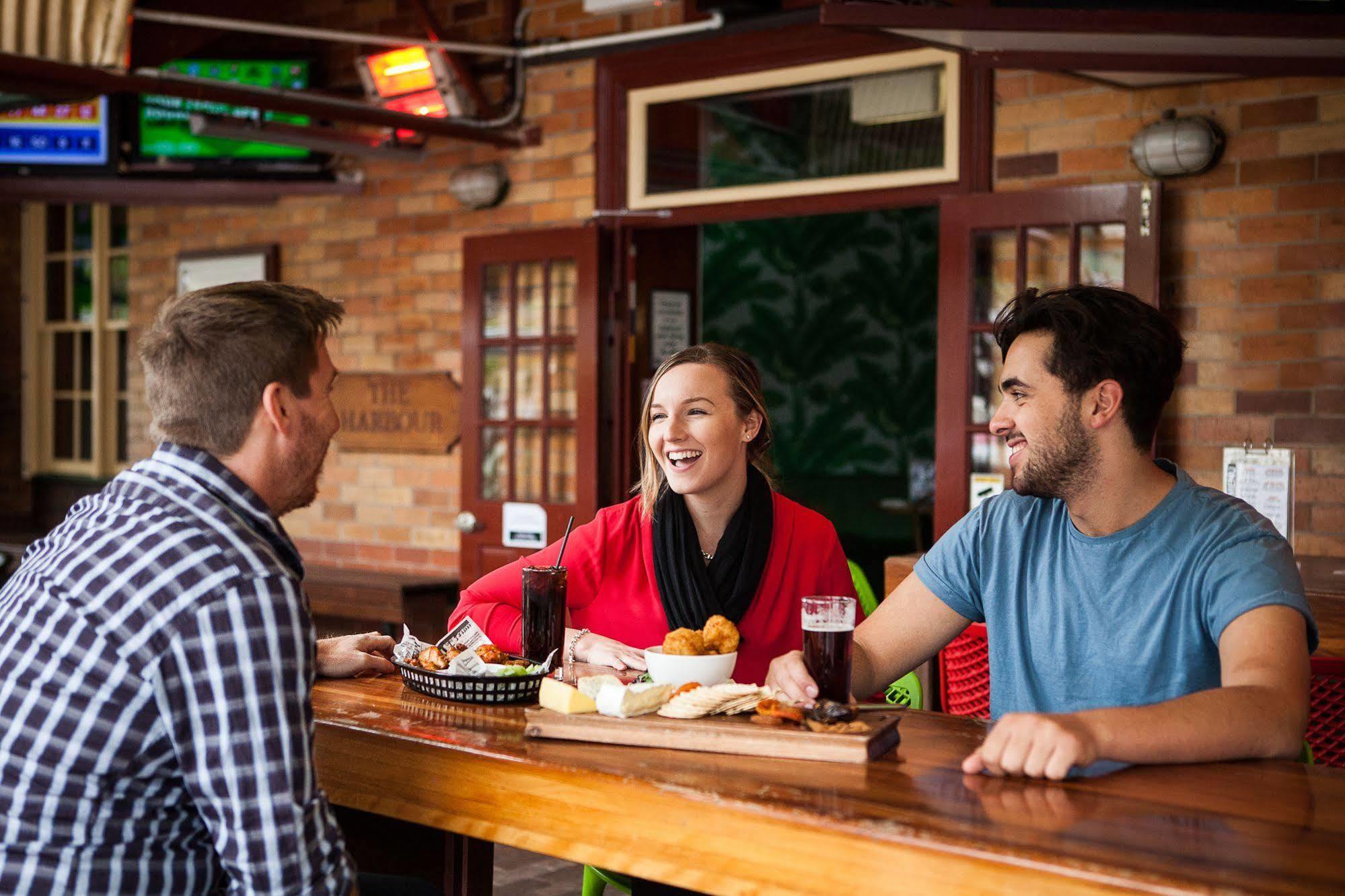 Manly Hotel Brisbane Bagian luar foto