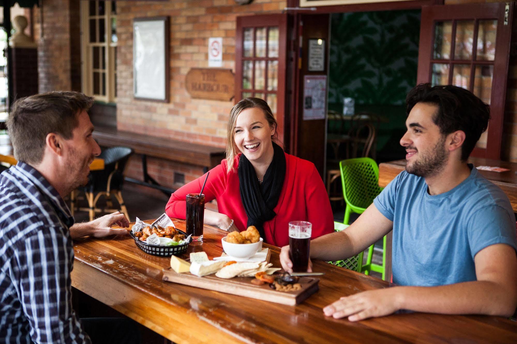 Manly Hotel Brisbane Bagian luar foto